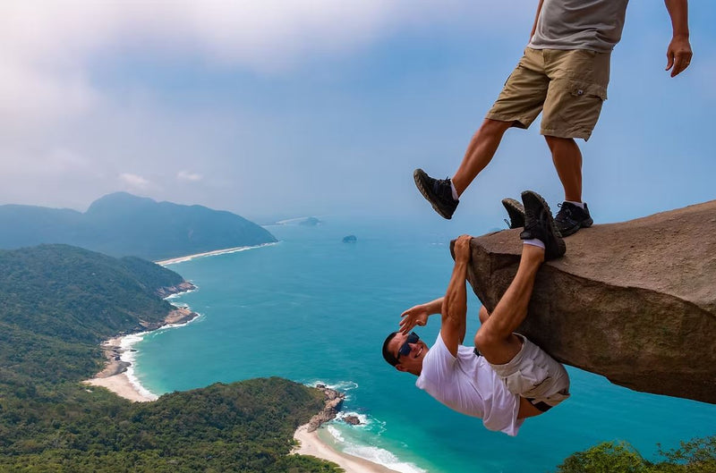 Load image into Gallery viewer, Jeep Tour - "Tropical Paradise" + Pedra del Telegrafo Hike - Regular