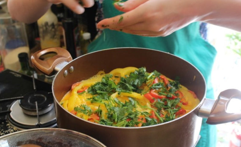 Carregue imagem no visualizador da galeriaAula de Culinária - Sabores do Brasil: Experiência Moqueca Baiana