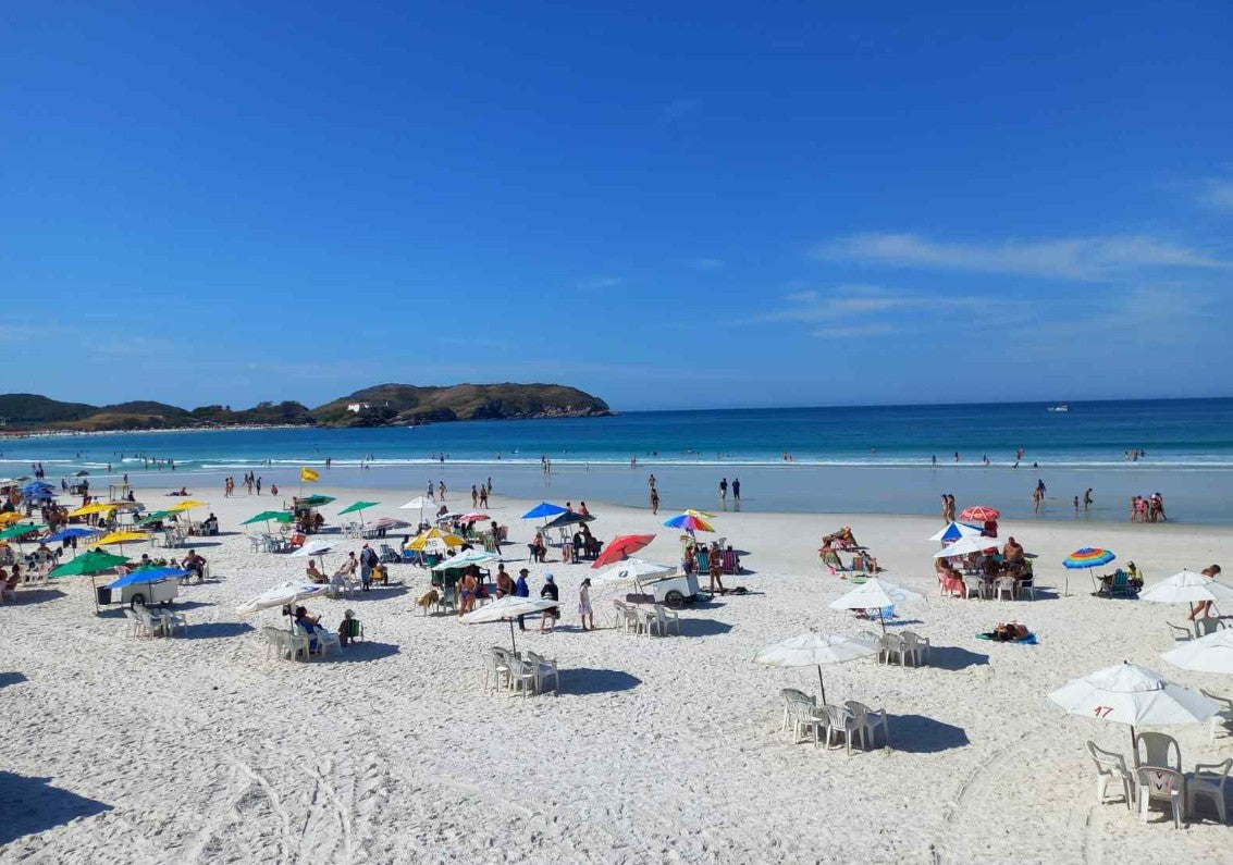 Cabo Frío: Playa, Cultura y Compras en un Día Completo con Salida desde Búzios