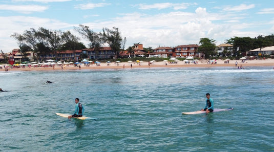 Aula de Surf em Búzios: Experiência Completa com Instrutor