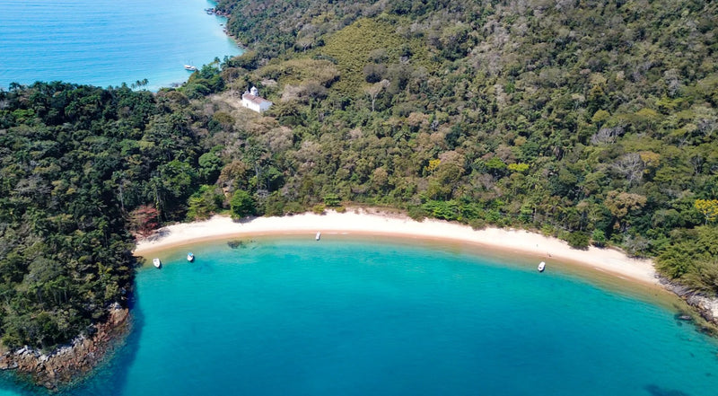 Carregue imagem no visualizador da galeriaPasseio de Escuna por Angra dos Reis saindo do Cais de Angra
