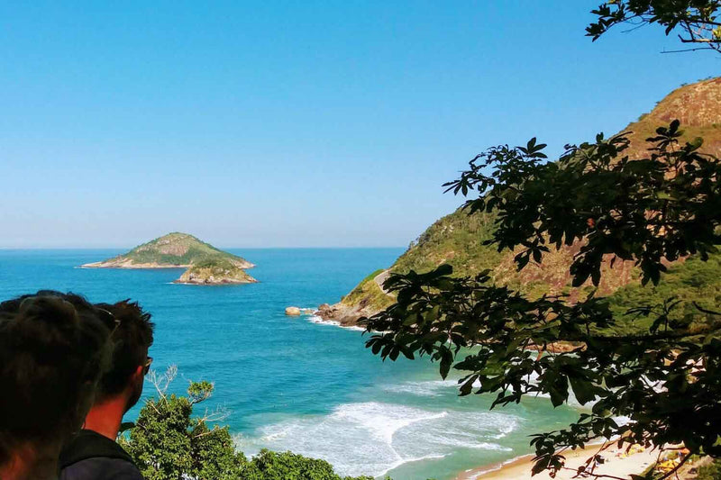 Carregue imagem no visualizador da galeriaPrainha &amp; Grumari: Um Dia Entre Trilha, Mar e Mata Atlântica - Regular
