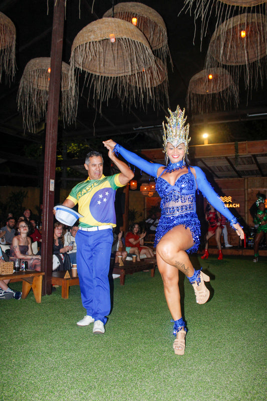 Búzios By Night: Show de Samba com Transfer e Welcome Drink - Saída de Búzios