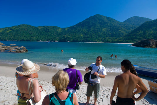 Excursão às Praias de Trindade – Natureza & Mar